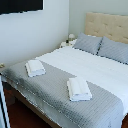 Luxury Judita Brand New Redecorated 2024 شقة